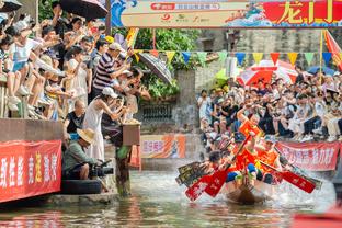 判若两队！勇士35分大胜雄鹿是NBA历史上输50分后最大的一场胜利