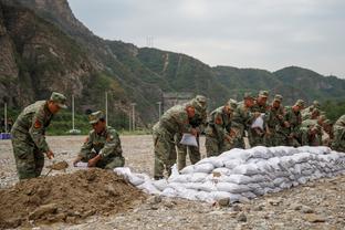 内拉们是怎么熬过来的？国米曾经历近10年低迷无冠，近4年复苏